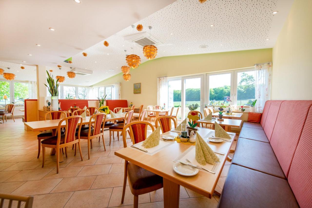 Waldesblick, Hotel-Restaurant Lahr  Екстер'єр фото
